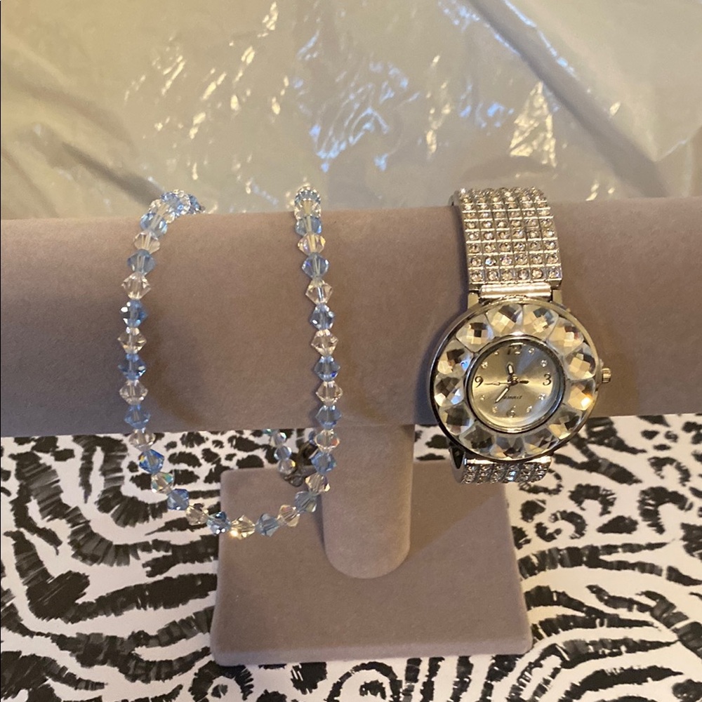 Elegant Silver Watch with free necklace